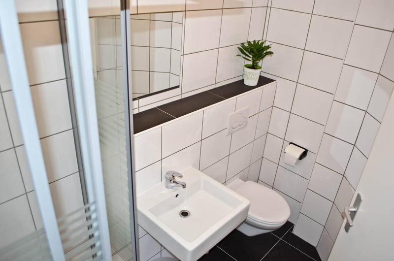 Hostel Nanina Gröbenzell Rum bild